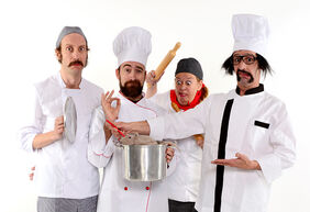 Imagen promocional con el elenco de actores de la comedia teatral 'Chefs', que se representará en el Teatro Guimerá este sábado.