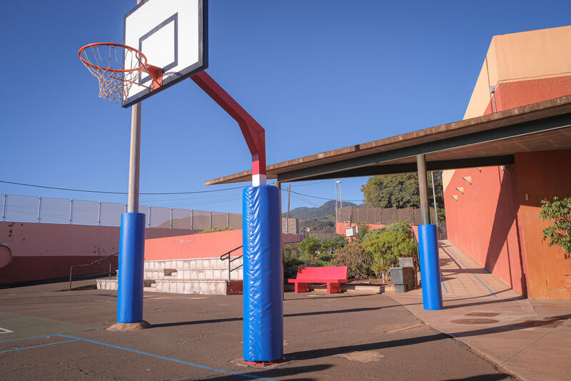 El Ayuntamiento de Santa Cruz trabaja para mejorar la seguridad del alumnado en el colegio de Llano del Moro