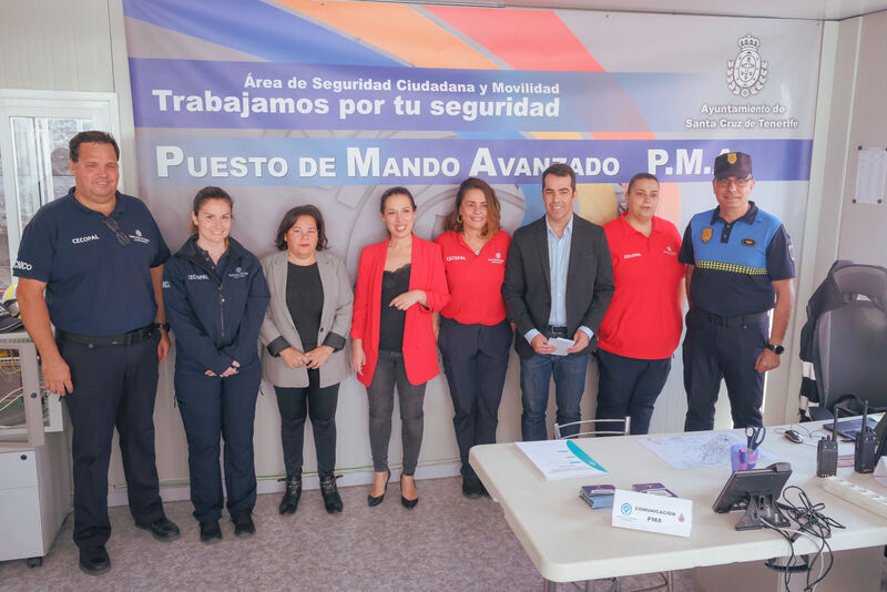 Foto de la alcaldesa, Patricia Hernández, acompañada de otros concejales y responsables municipales en la presentación de las instalaciones del Hospital del Carnaval.