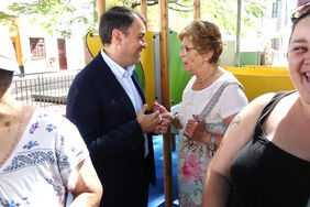 Un momento del encuentro mantenido por el alcalde con vecinos de San Andrés