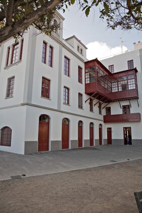 Detalle del exterior de las instalaciones de la Escuela Municipal de Música de Santa Cruz de Tenerife.