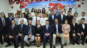 La alcaldesa de Santa Cruz preside una de las celebraciones más importantes de la comunidad china en Tenerife