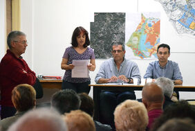 El concejal de Urbanismo escuchó e informó a los vecinos de El Tablero
