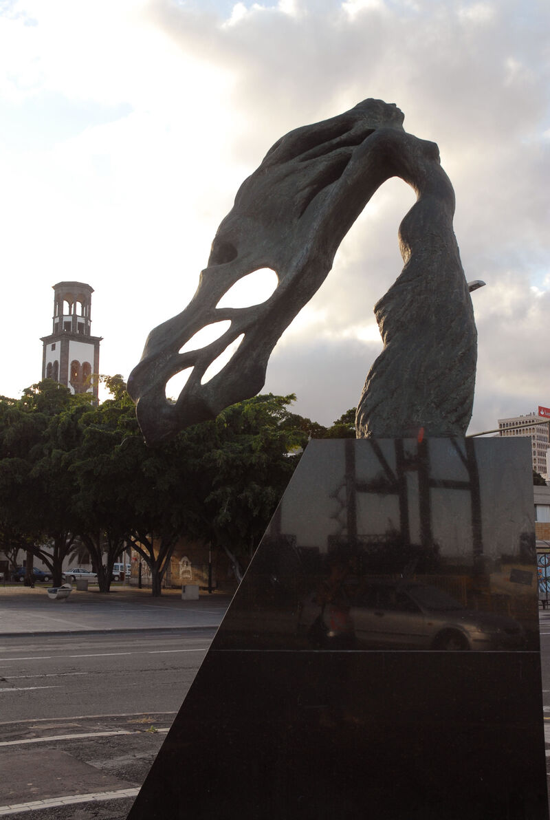 Lavado de cara monumental a las obras escultóricas de Santa Cruz de Tenerife