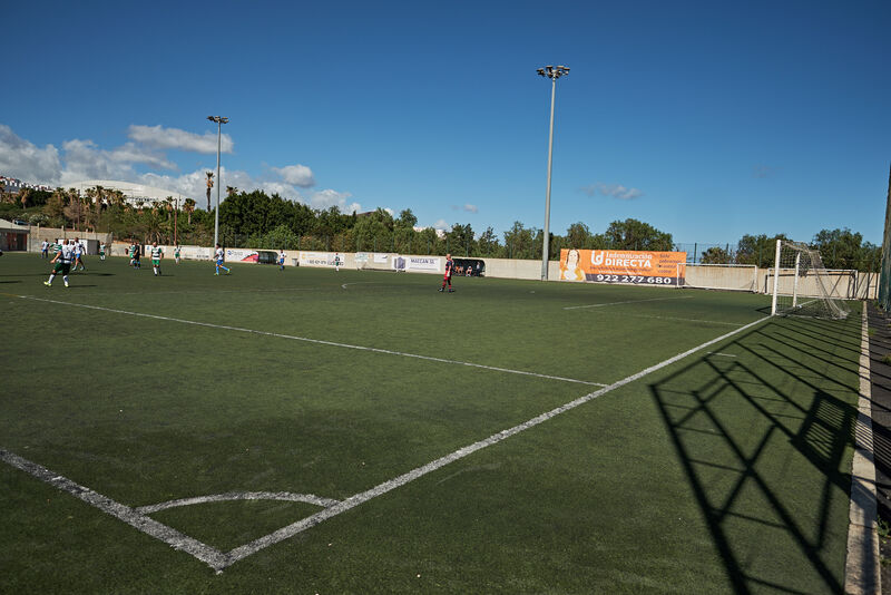  El Ayuntamiento de Santa Cruz levanta la suspensión de las obras en el Campo de Fútbol de Santa María del Mar 