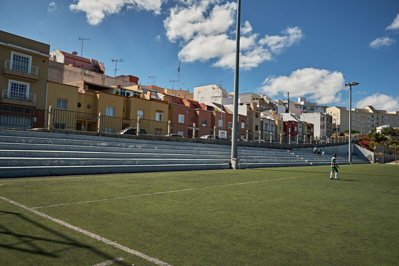  El Ayuntamiento de Santa Cruz levanta la suspensión de las obras en el Campo de Fútbol de Santa María del Mar 