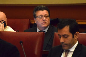 El concejal de Cultura, José Carlos Acha, durante su intervención en el Pleno de este viernes.