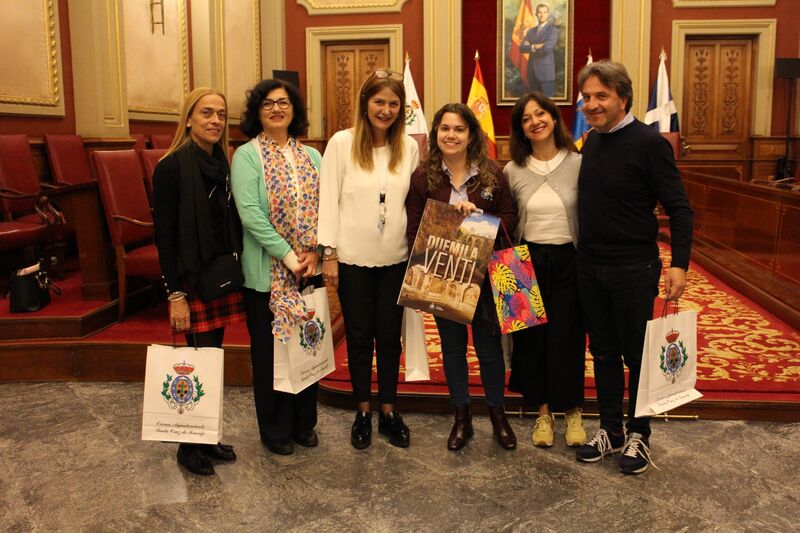 Foto de Elena Mateo, en la reunión de bienvenida con los docentes participantes en el programa Erasmus+.