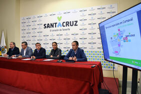 De izquierda a derecha, Santiago Correa, Dámaso Arteaga, José Manuel Bermúdez, Gladis de León y Ambrosio Hernández, durante la presentación del dispositivo