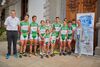 La alcaldesa de Santa Cruz recibe a los jóvenes ciclistas del “Tour de la Ilusión”