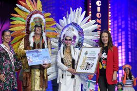 Los Bohemios logran el primer puesto de presentación al mejor disfraz en el Festival Coreográfico del carnaval 2020