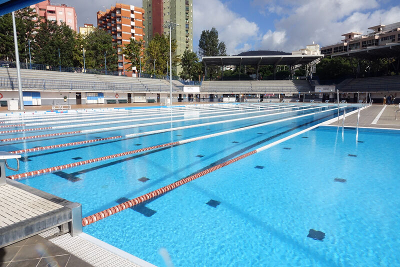 El Ayuntamiento aprueba la adjudicación de la climatización de la piscina Acidalio Lorenzo