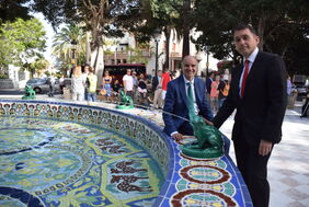 El alcalde y el concejal de Infraestructura, durante el acto de reapertura de la Plaza de Los Patos