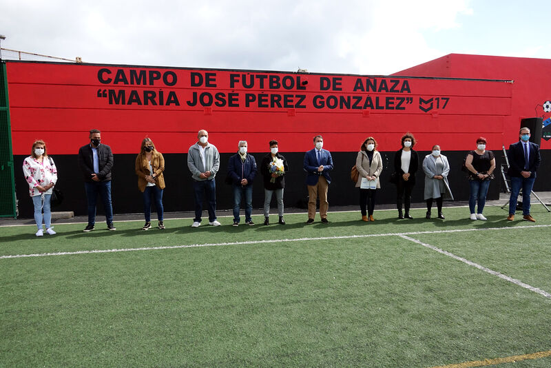 El campo municipal de fútbol de Añaza pasa a denominarse “María José González Pérez”
