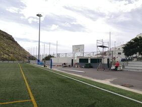  El Ayuntamiento de Santa Cruz mejorará el vallado perimetral del campo de fútbol de Valleseco