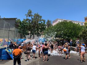 Más de un centenar de personas se enchumban durante la celebración del “Aqua 2019” en La Salud y Cuesta Piedra