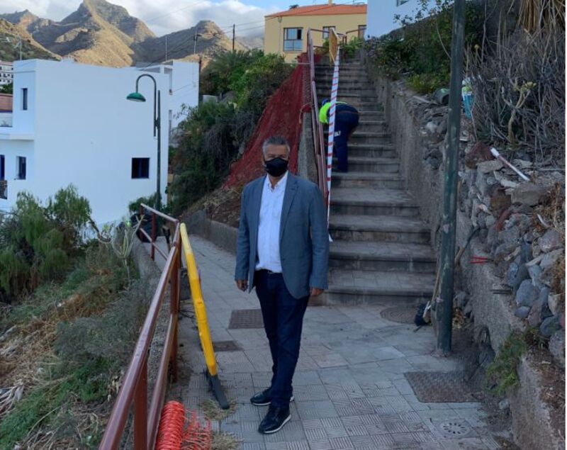 Santa Cruz inicia los trabajos de reforma del paseo Inciensal en Igueste de San Andrés